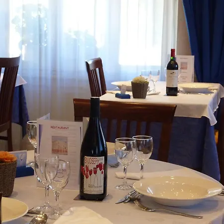 Cit'hotel De La Vallee 3* Λούρδη