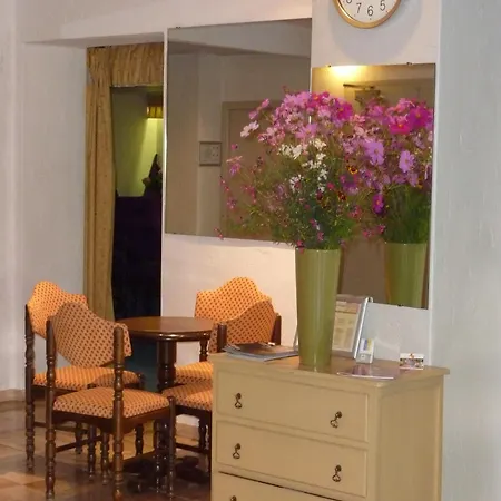 Ξενοδοχείο Cit'hotel De La Vallee 3*