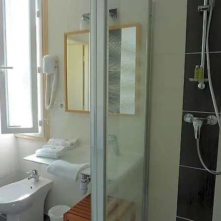 Cit'hotel De La Vallée Hotel 3*