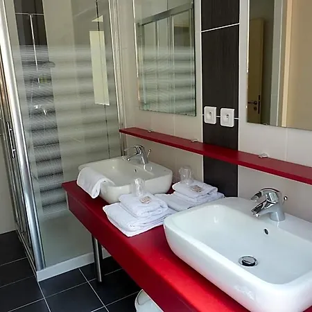Cit'hotel De La Vallée Hotel 3*