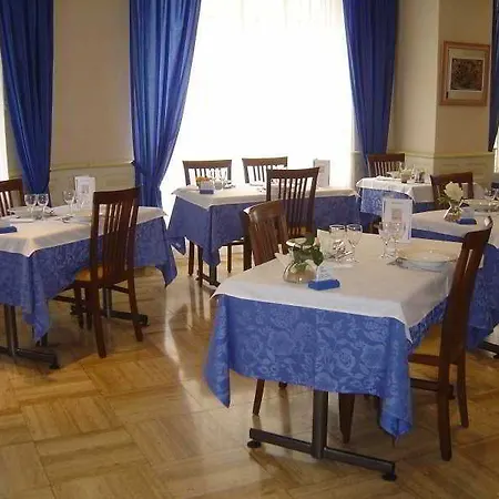Otel Cit'hotel De La Vallee 3*