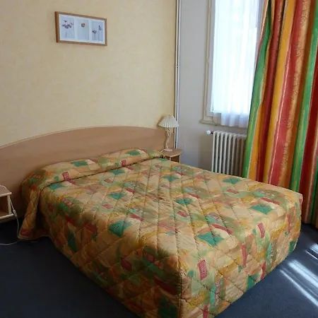 Cit'hotel De La Vallee Otel