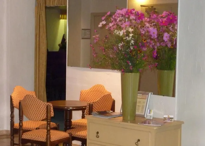 Ξενοδοχείο Cit'hotel De La Vallee 3*