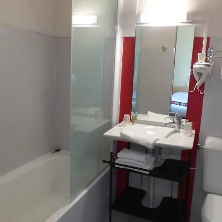 מלון Cit'hotel De La Vallee לורדה