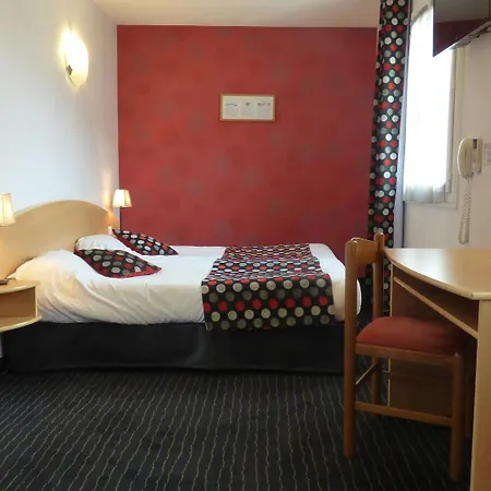 Cit'hotel De La Vallee 3* לורדה