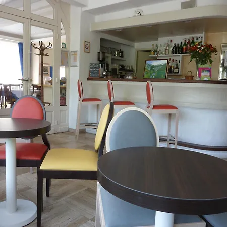 Cit'hotel De La Vallee 3* לורדה