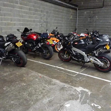 Cit'hotel De La Vallee לורדה