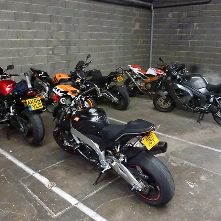 Cit'hotel De La Vallee לורדה